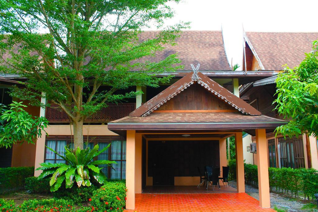 Yuwadee Resort Chalong Exterior foto
