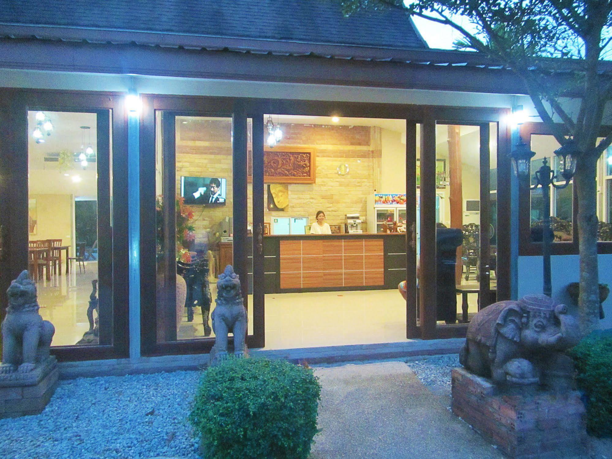 Yuwadee Resort Chalong Exterior foto