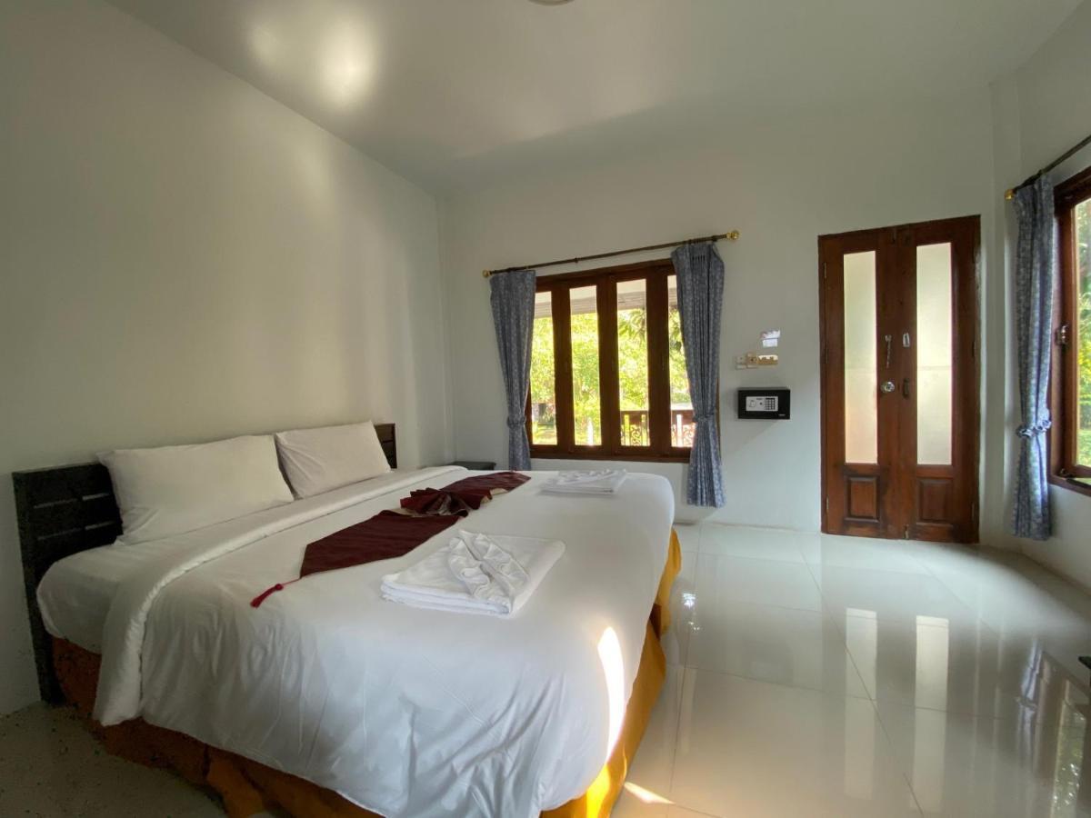 Yuwadee Resort Chalong Exterior foto